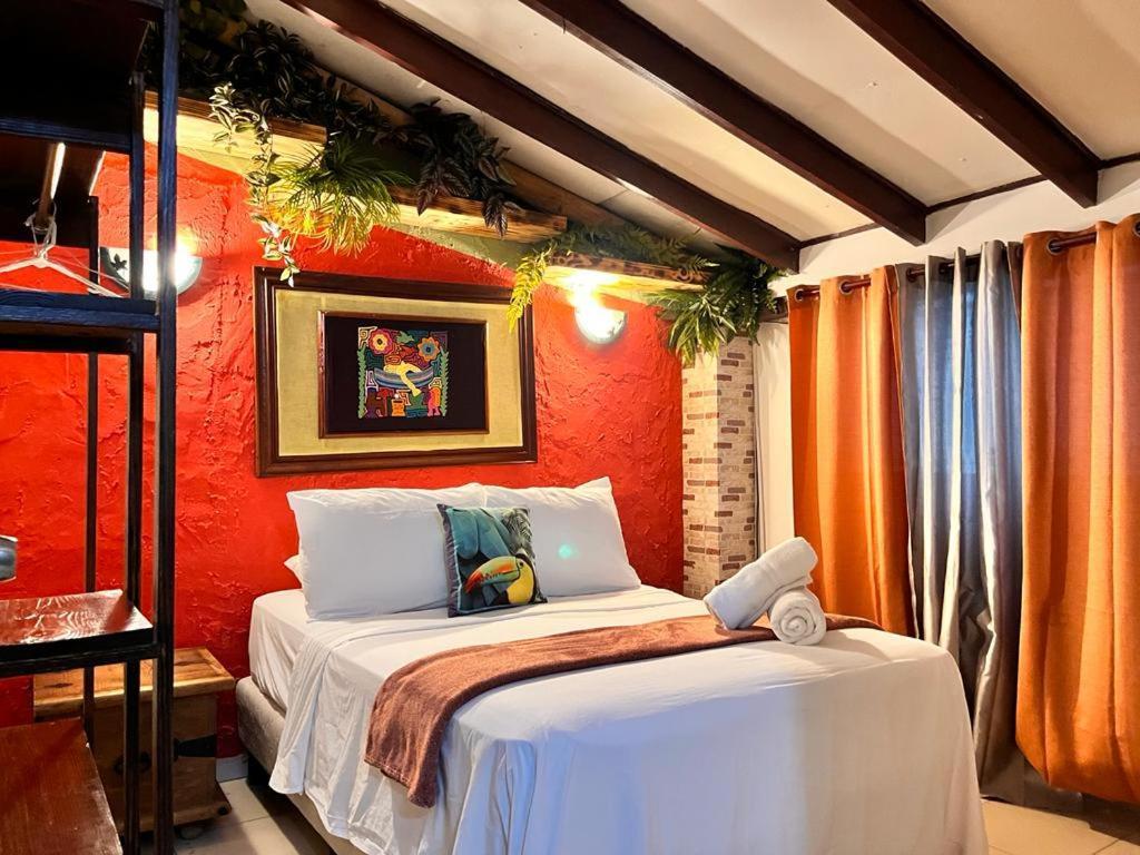 Panama House Bed & Breakfast Exterior photo